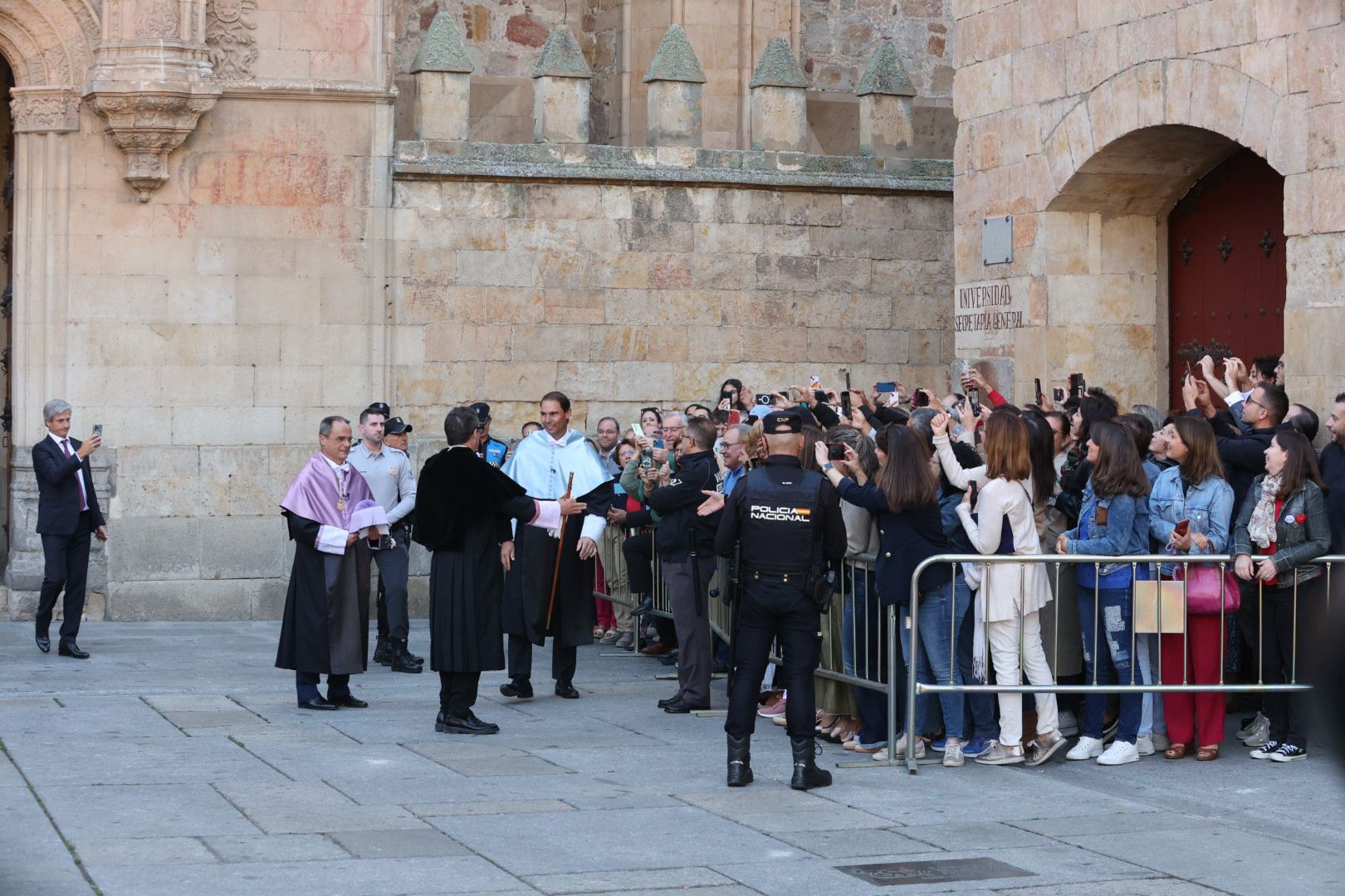 Baño de masas en Salamanca para recibir a Nadal antes de la ceremonia del &#039;Honoris Causa&#039;
