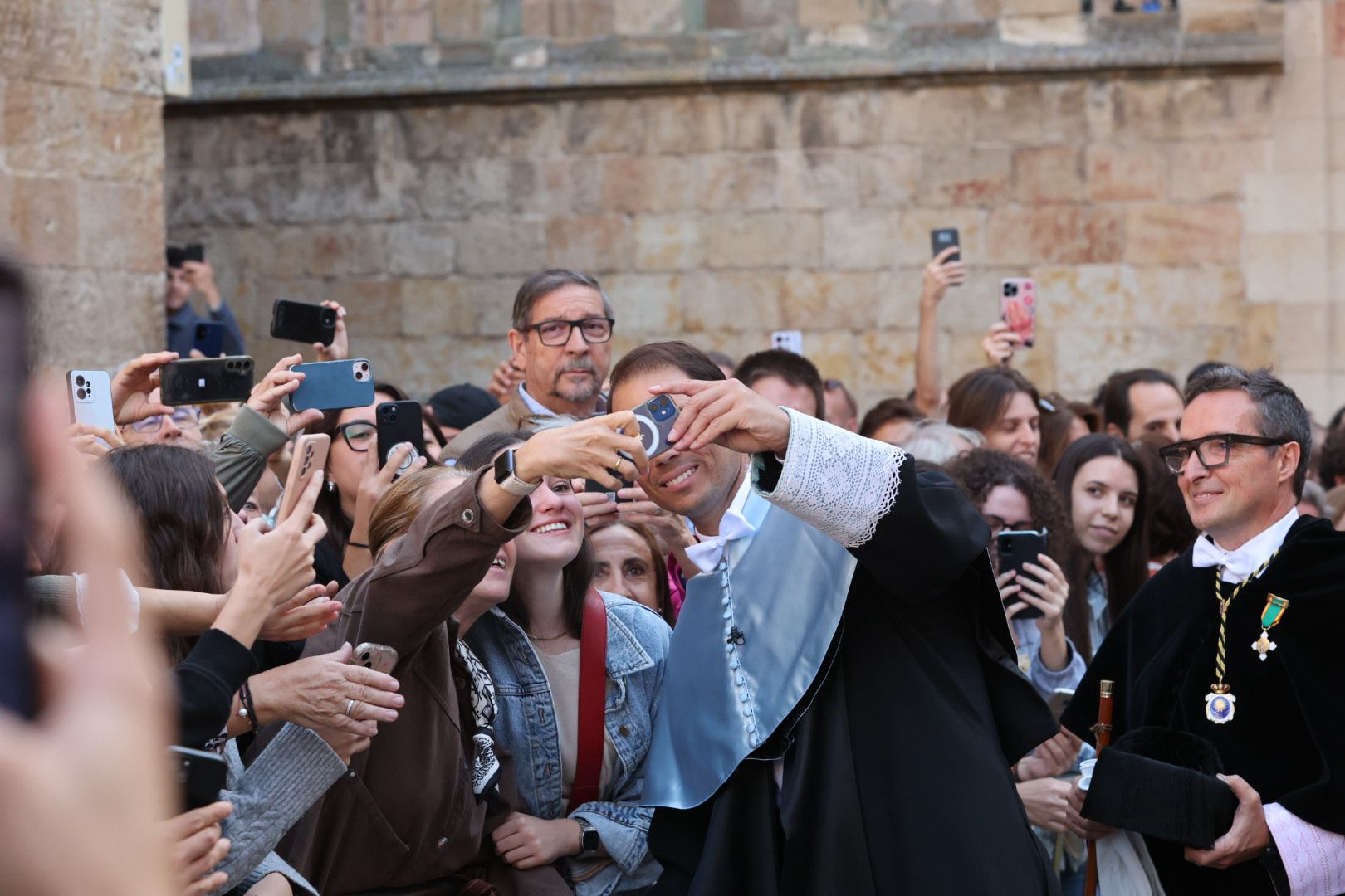 Baño de masas en Salamanca para recibir a Nadal antes de la ceremonia del &#039;Honoris Causa&#039;