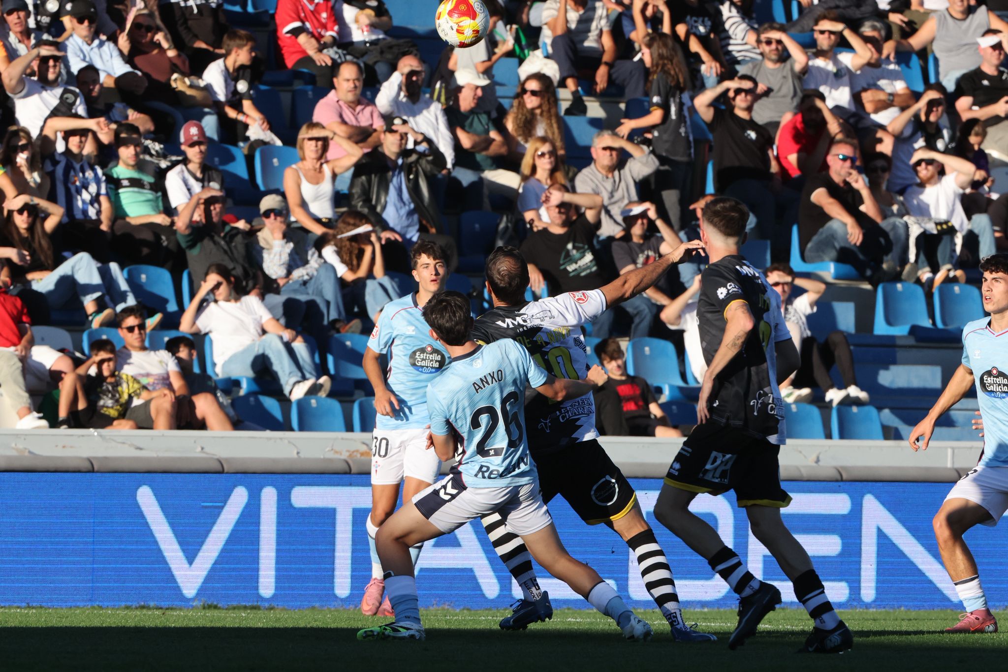 El partido entre Unionistas de Salamanca y Celta B, en imágenes