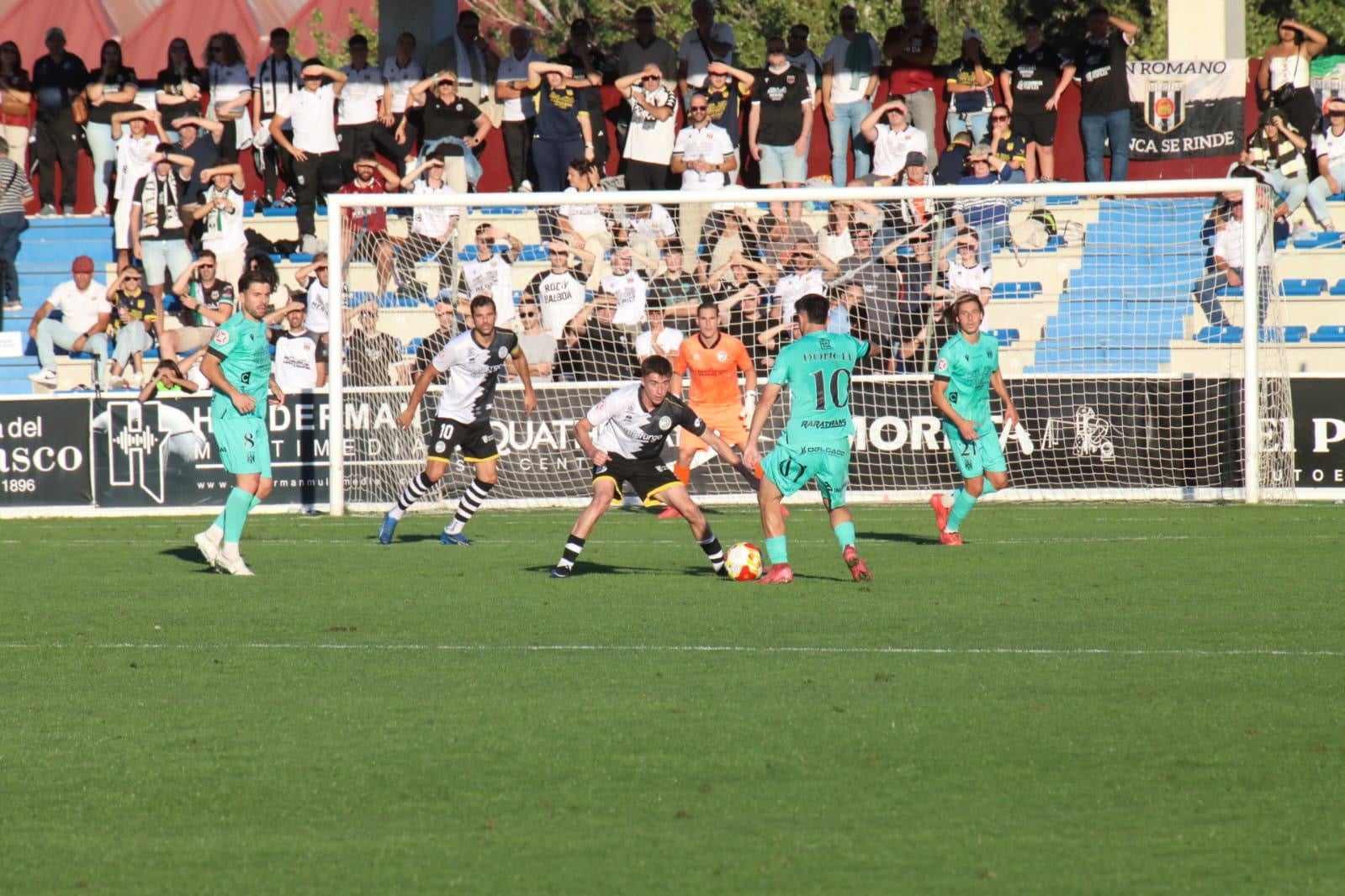 El partido entre Unionistas CF y la AD Mérida, en imágenes
