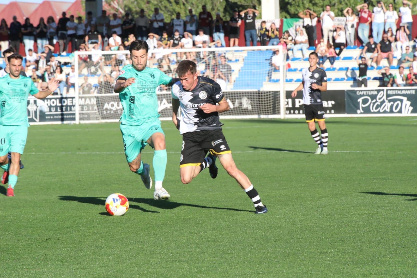 El partido entre Unionistas CF y la AD Mérida, en imágenes