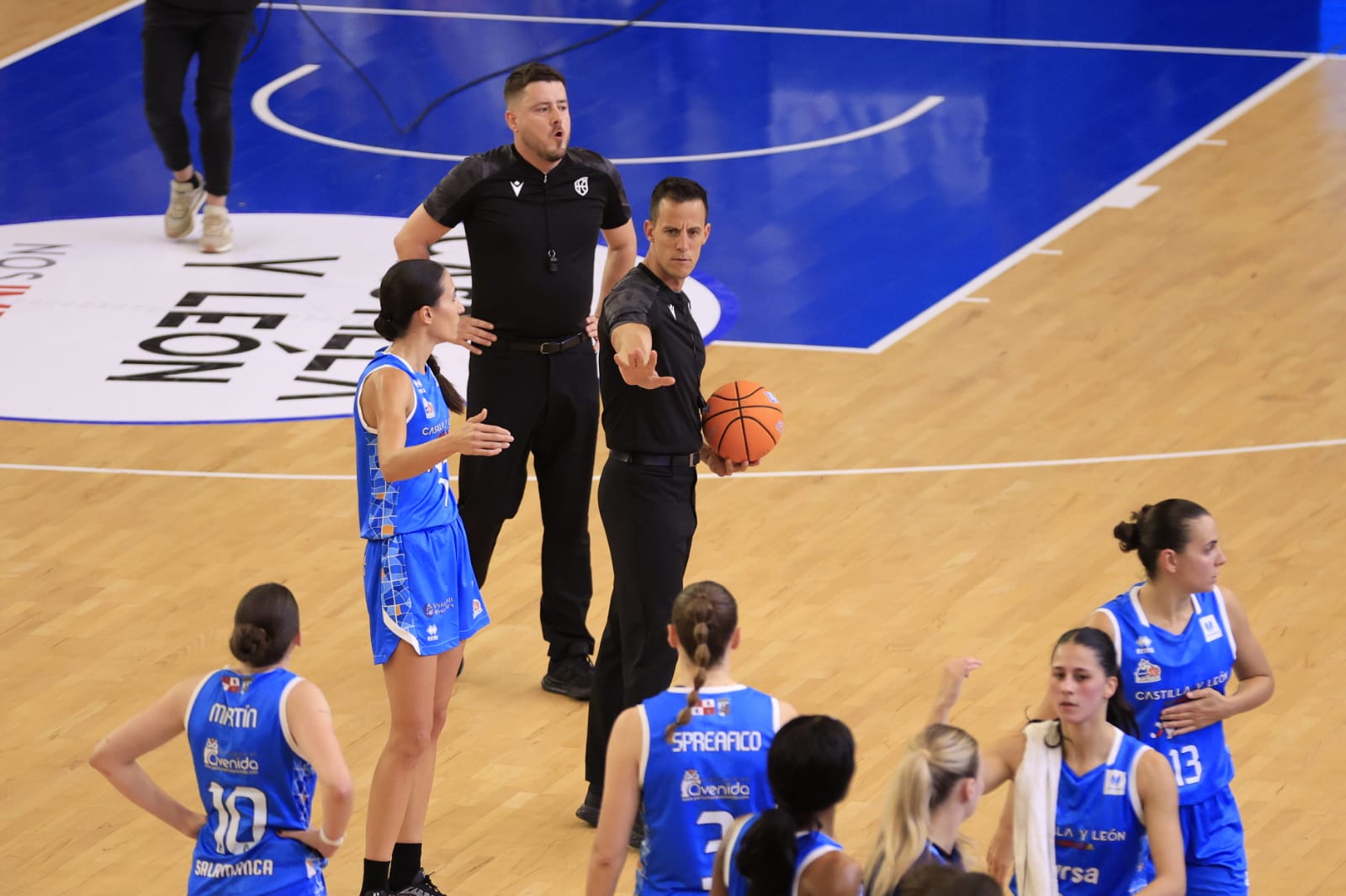 El partido entre Avenida y el Cadí La Seu, en imágenes