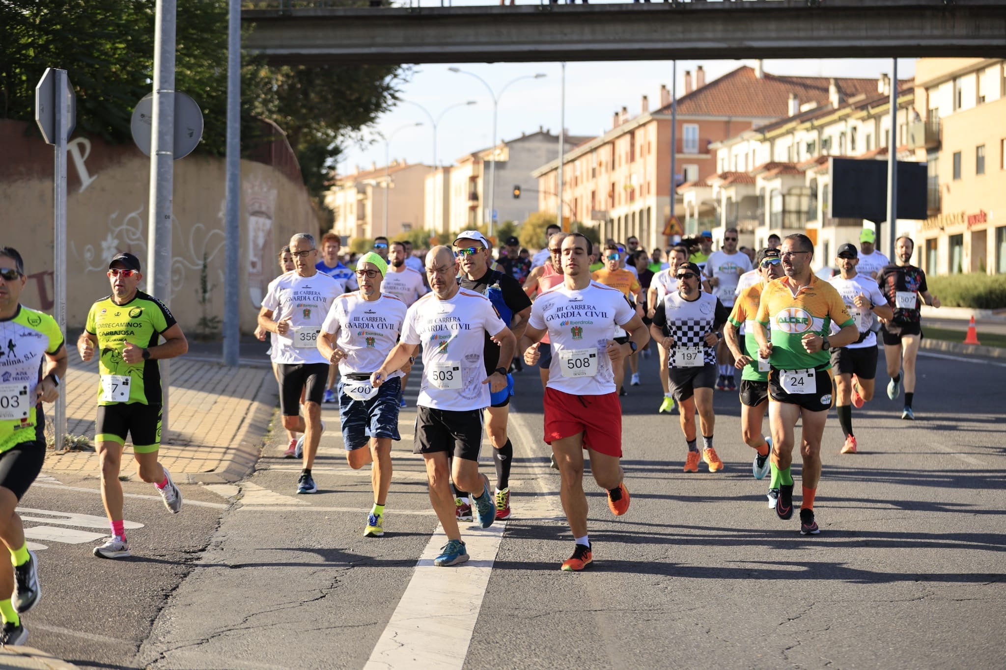 La III Carrera Solidaria de la Guardia Civil en Salamanca, en imágenes