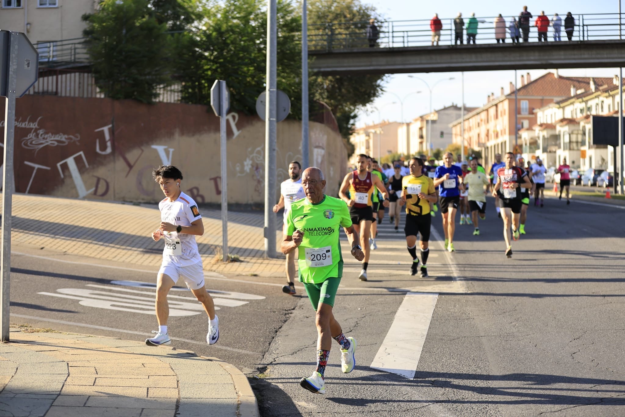 La III Carrera Solidaria de la Guardia Civil en Salamanca, en imágenes