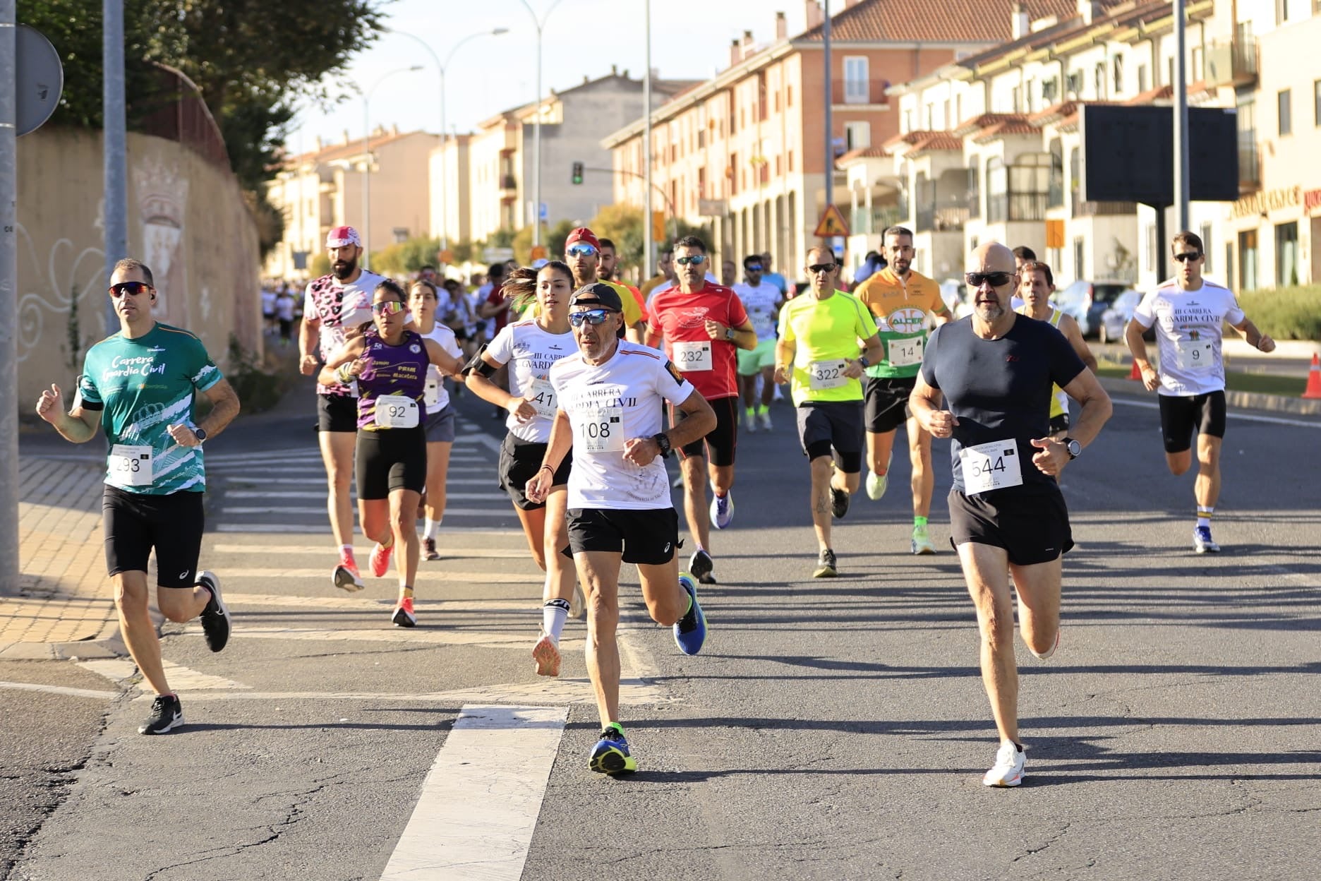 La III Carrera Solidaria de la Guardia Civil en Salamanca, en imágenes
