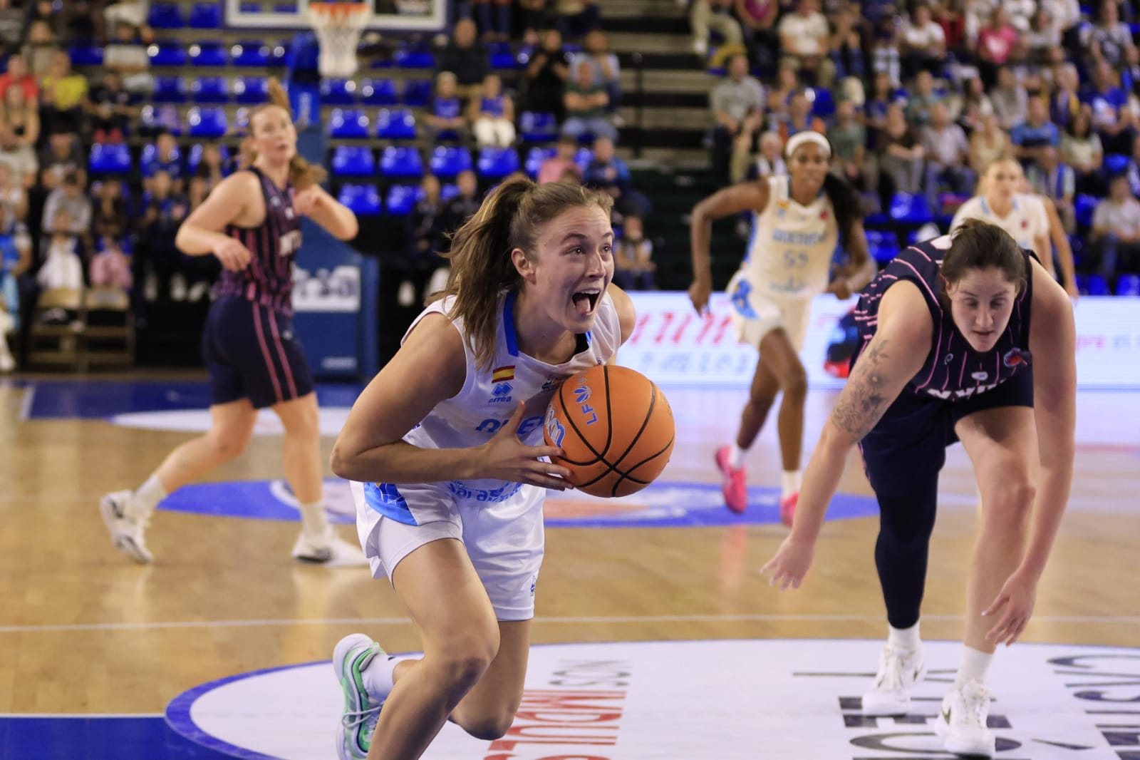 El Avenida - Nyson Basket, en imágenes