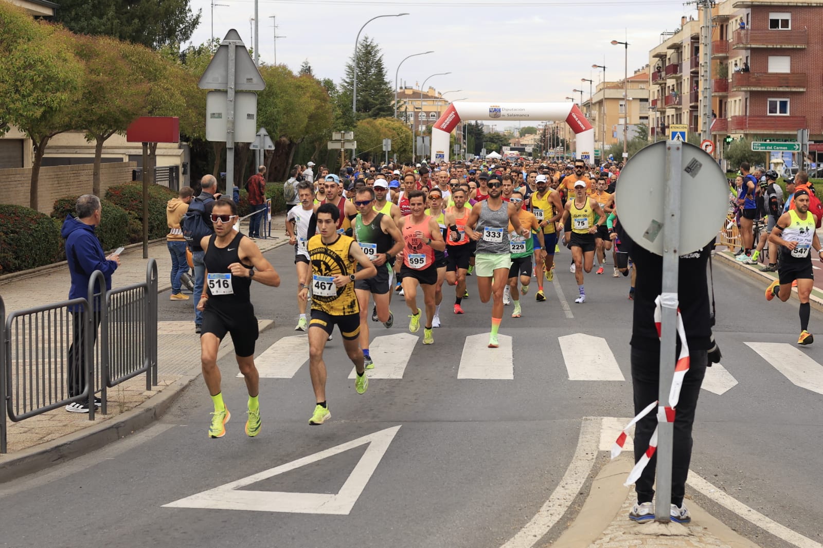 Jesús Prieto y Sandra Santamaría vencen en la Media Maratón Diputación de Salamanca