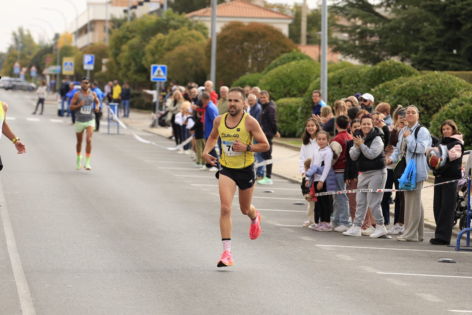 Jesús Prieto y Sandra Santamaría vencen en la Media Maratón Diputación de Salamanca