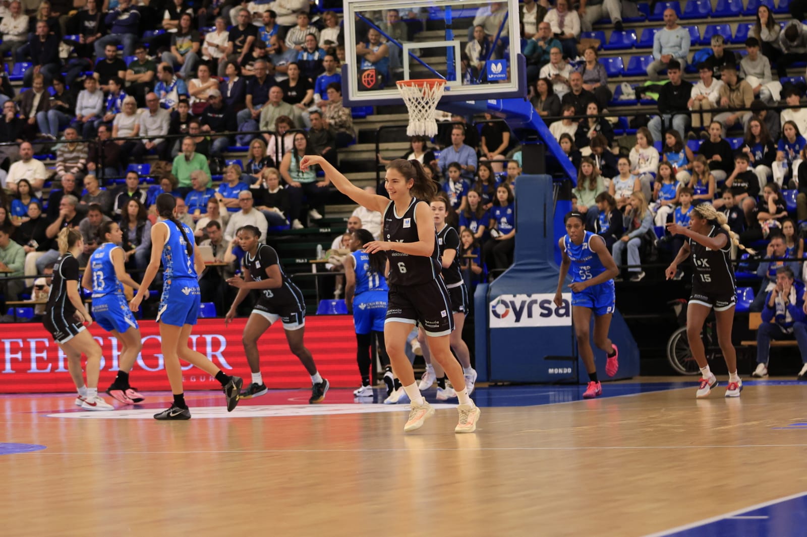El Perfumerías Avenida - IDK Euskotren, en imágenes
