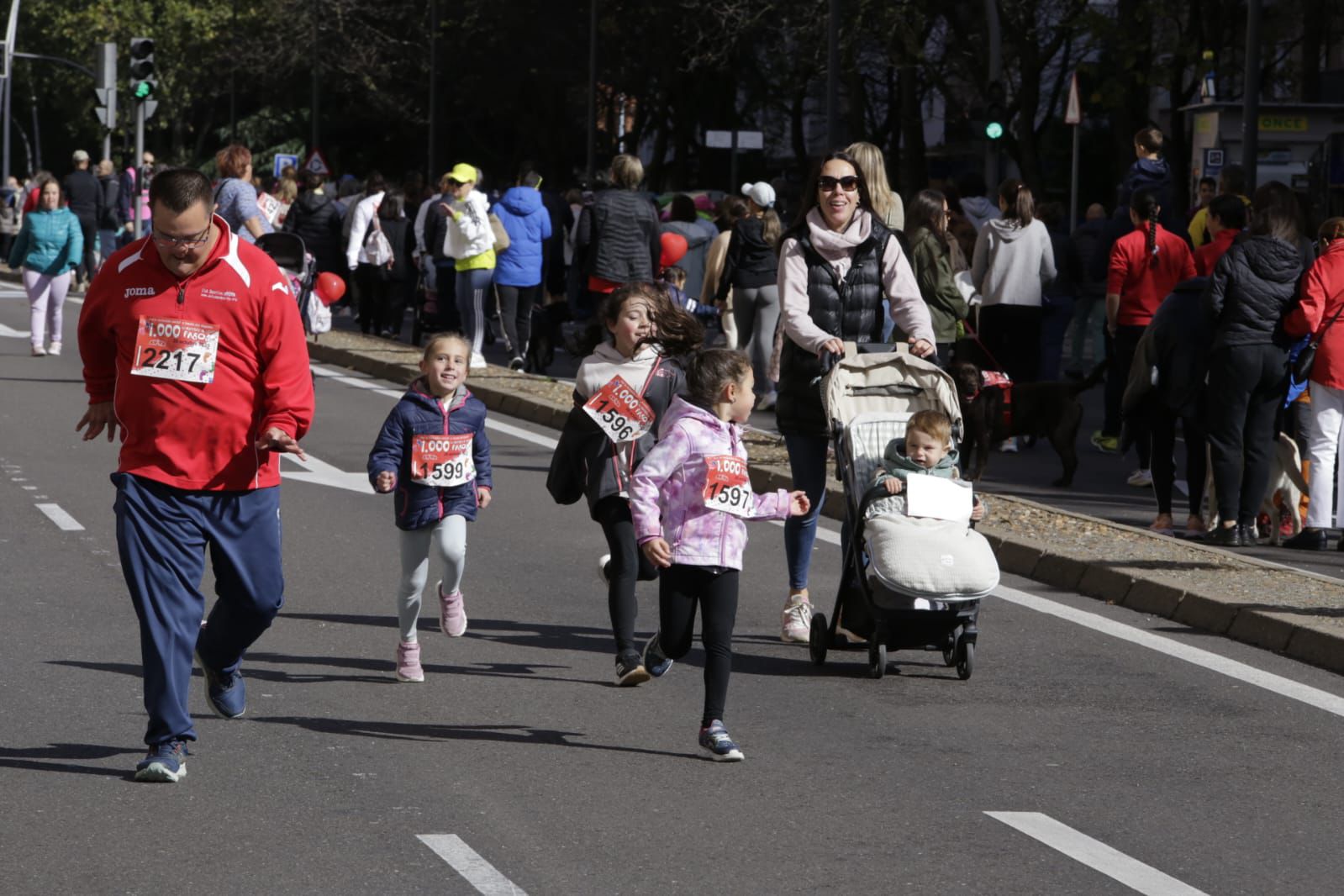 La inclusión inunda las calles de Salamanca con la carrera de los Mil Pasos