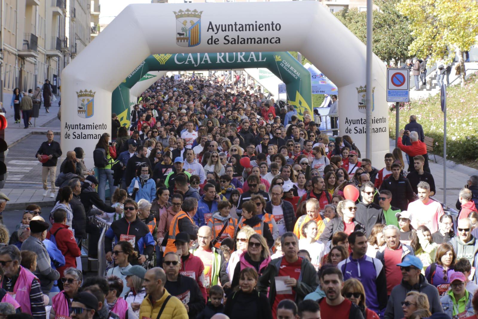 La inclusión inunda las calles de Salamanca con la carrera de los Mil Pasos