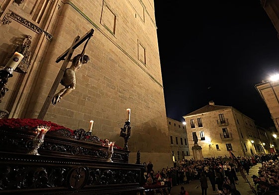 El crucificado de la Real Cofradía del Cristo Yacente de la Misericordia