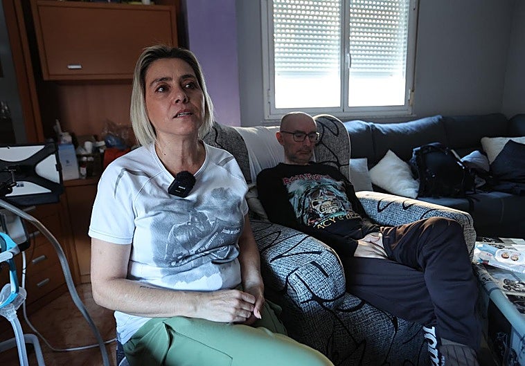 Lourdes Prieto, mujer de Rafa Castaño, enfermo de ELA.