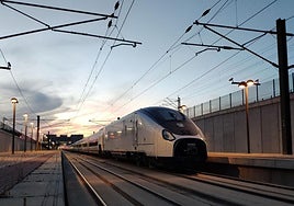 Un tren Talgo Avril de alta velocidad.