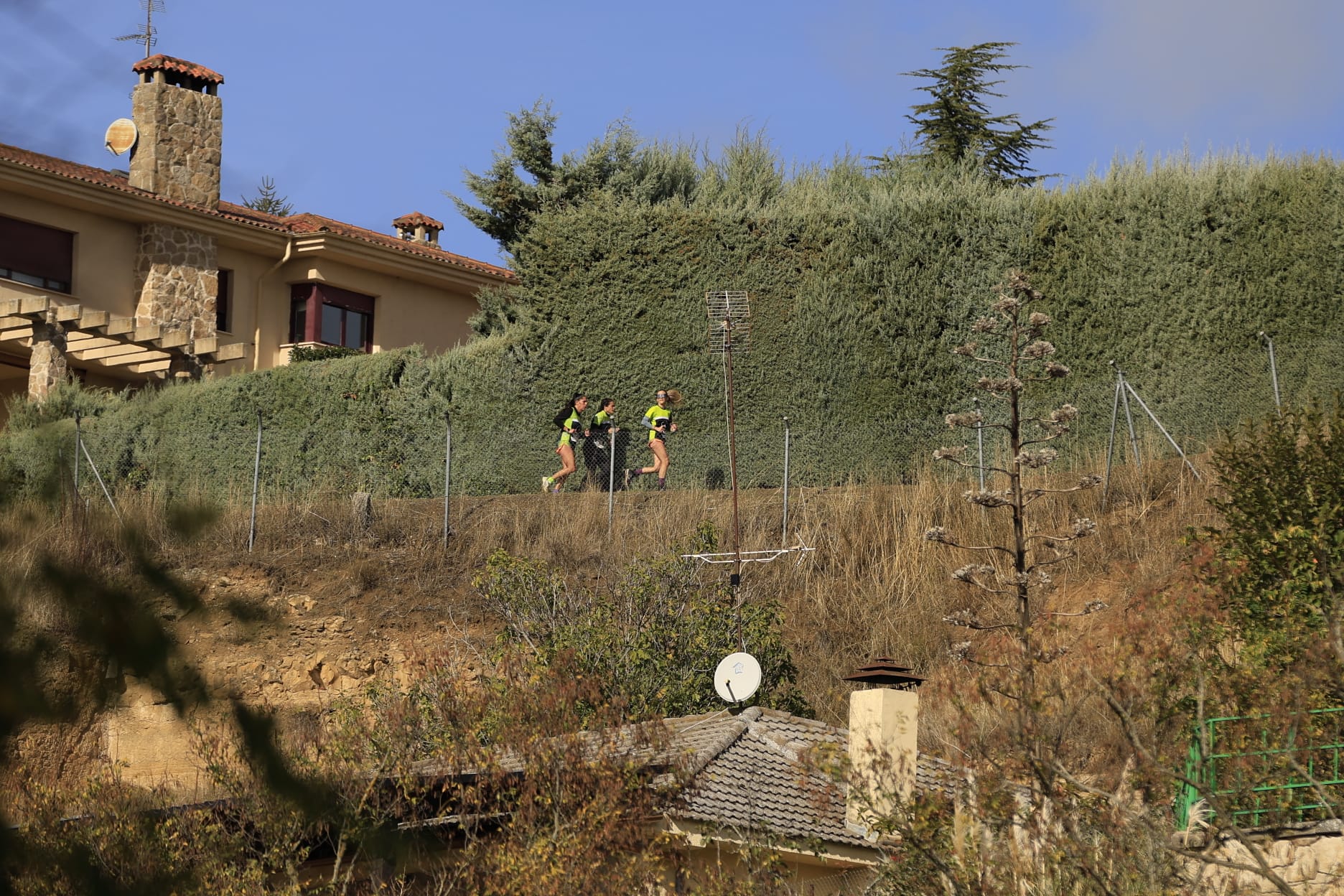 Isaac Hernández y Verónica Sánchez, vencedores de la primera jornada de la Liga de Cross Cabrerizos