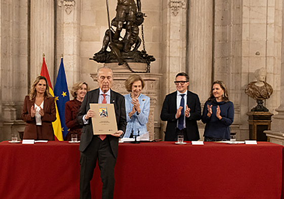 Luis Alberto de Cuenca, Premio Reina Sofía de Poesía