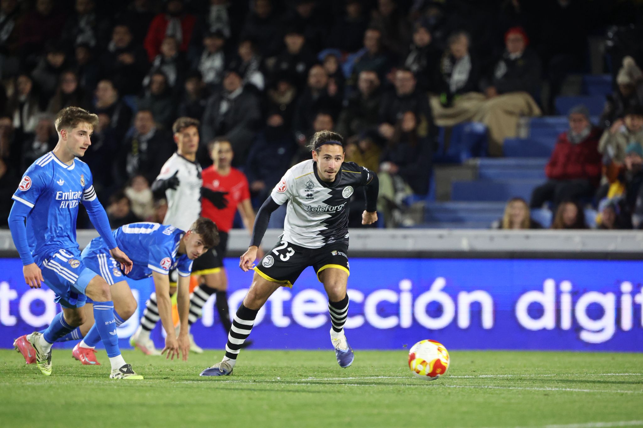 El partido entre Unionistas y el Real Madrid Castilla, en imágenes