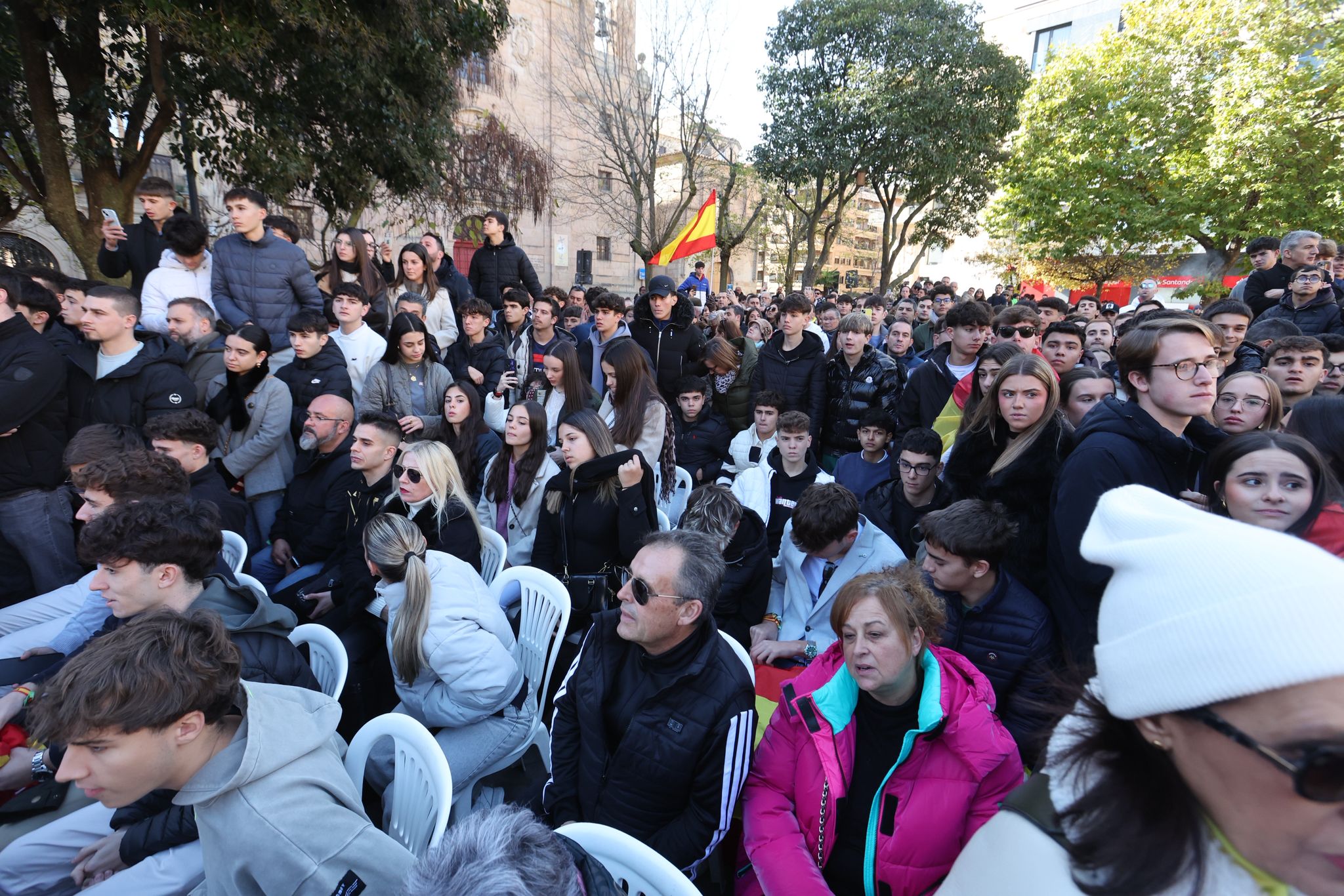 El acto de Santiago Abascal, líder de Vox, en Salamanca, en imágenes
