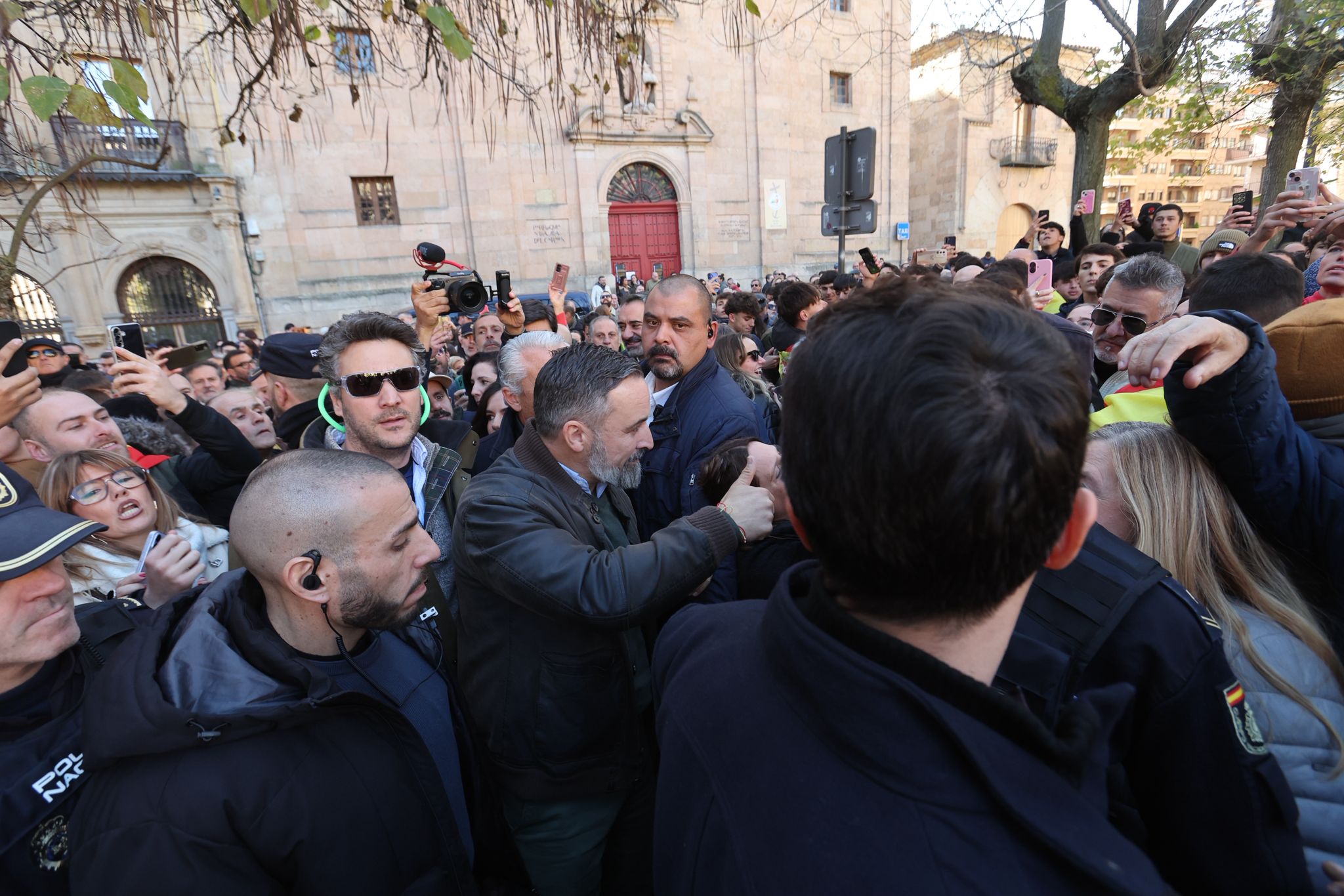 El acto de Santiago Abascal, líder de Vox, en Salamanca, en imágenes