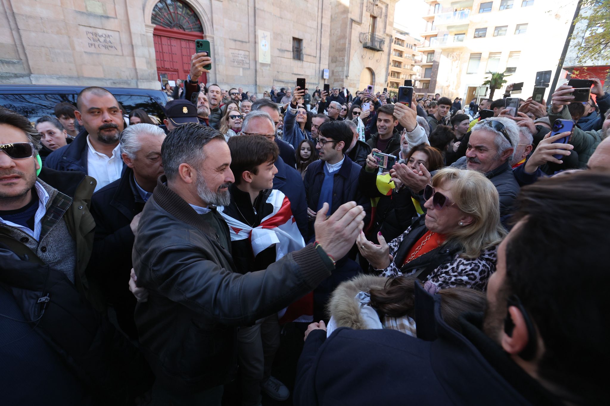 El acto de Santiago Abascal, líder de Vox, en Salamanca, en imágenes