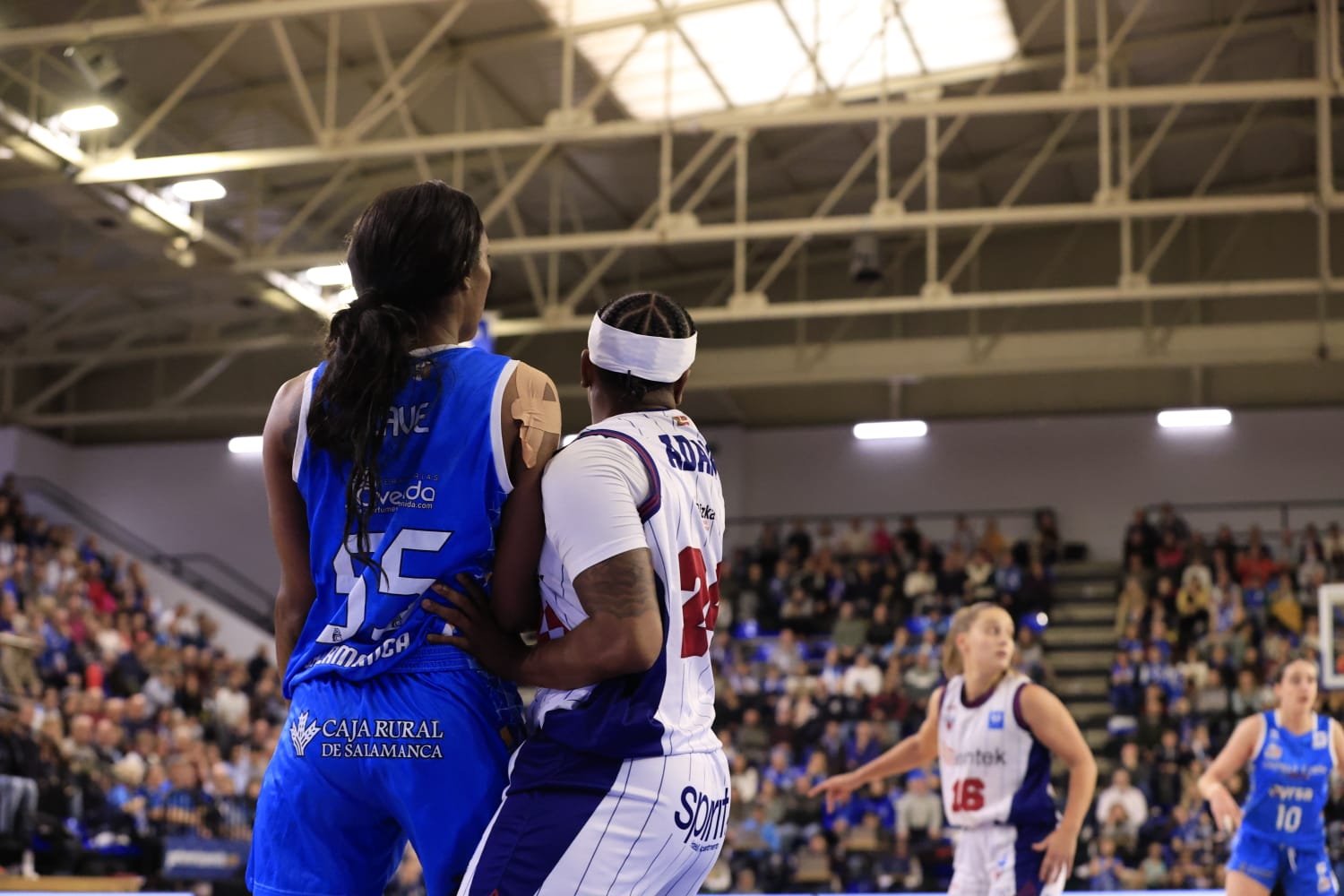 El partido Avenida - Lointek Gernika, en imágenes