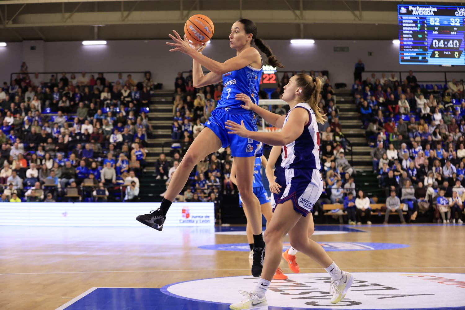 El partido Avenida - Lointek Gernika, en imágenes