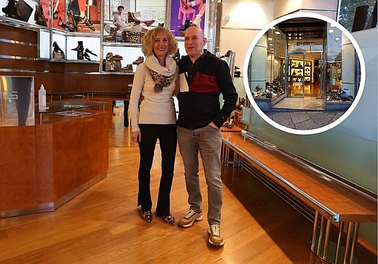 Julio del Arco, encargado jefe de la zapatería Silmos.