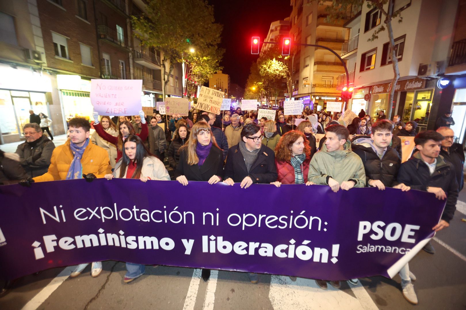 Con el lema &#039;El machismo nos cuesta la vida&#039;, Salamanca clama contra la violencia de género