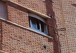 Policía y ambulancia en el lugar de los hechos