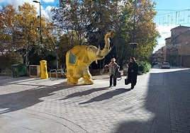 Elefante de Oriente en la plaza de Colón