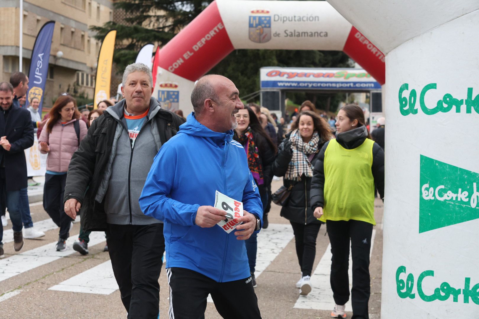 Adrián Moro y Verónica Sánchez, vencedores de la X San Silvestre Universitaria Solidaria