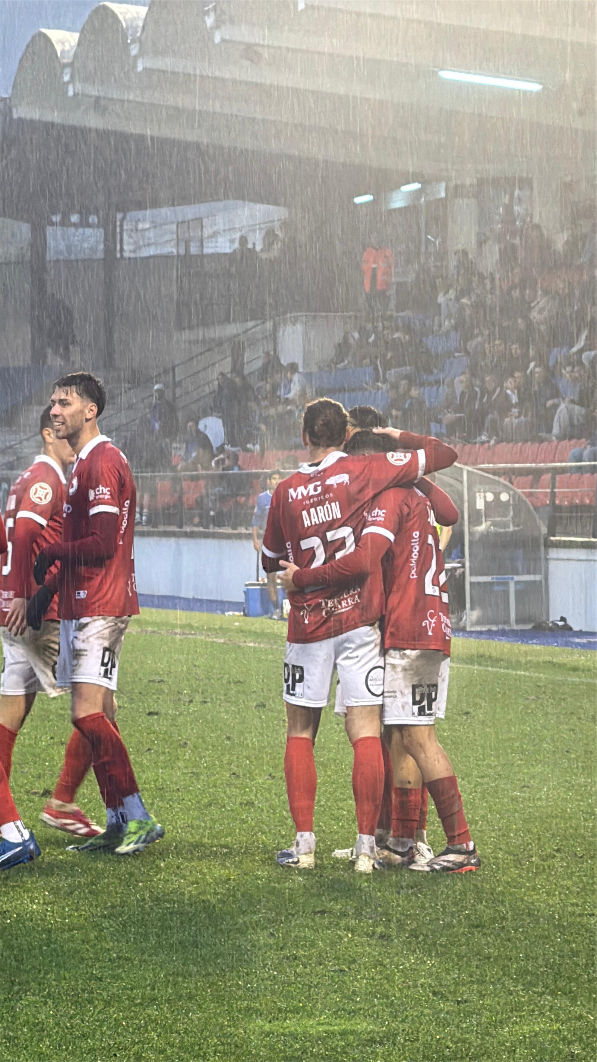El partido entre Unionistas y el Ourense CF, en imágenes