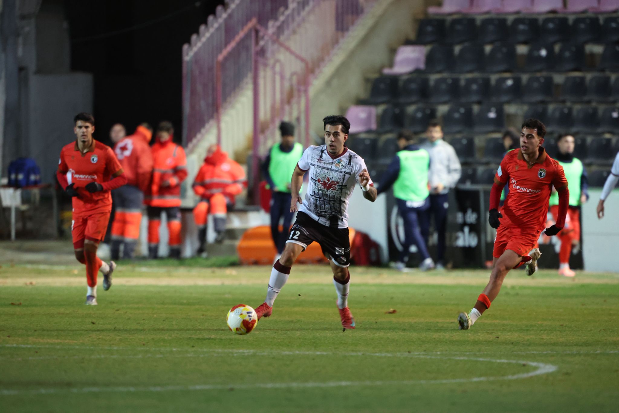 El partido entre el Salamanca CF UDS y el Burgos B, en imágenes