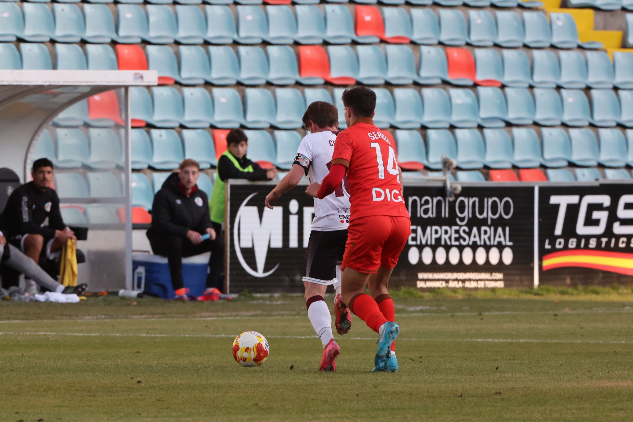 El partido entre el Salamanca CF UDS y el Burgos B, en imágenes