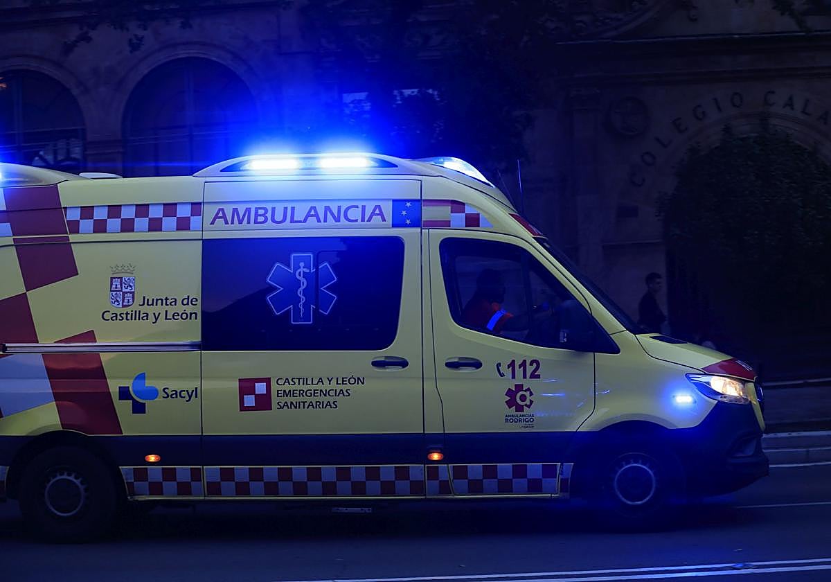 Imagen de archivo de una ambulancia.