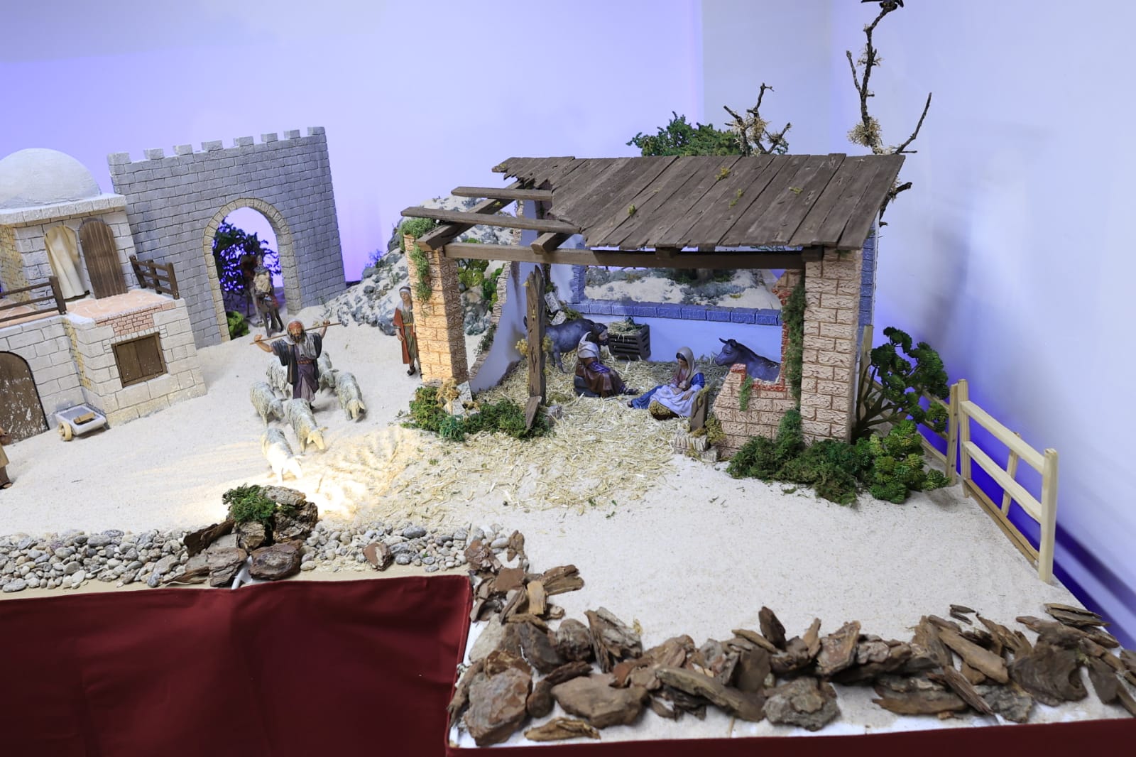 Al detalle: los belenes que construyen la historia de la Navidad