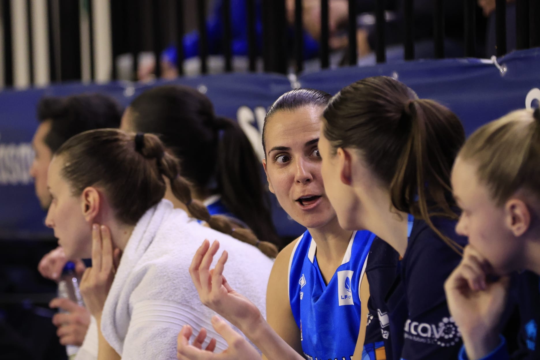 El partido entre Avenida y Valencia Basket, en imágenes