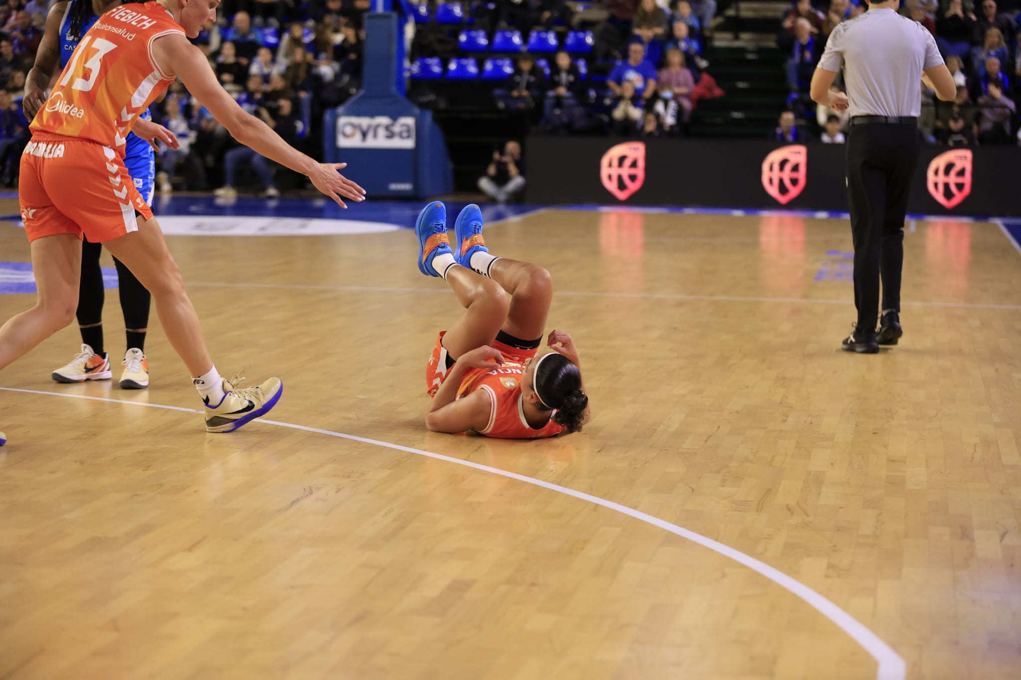 El partido entre Avenida y Valencia Basket, en imágenes