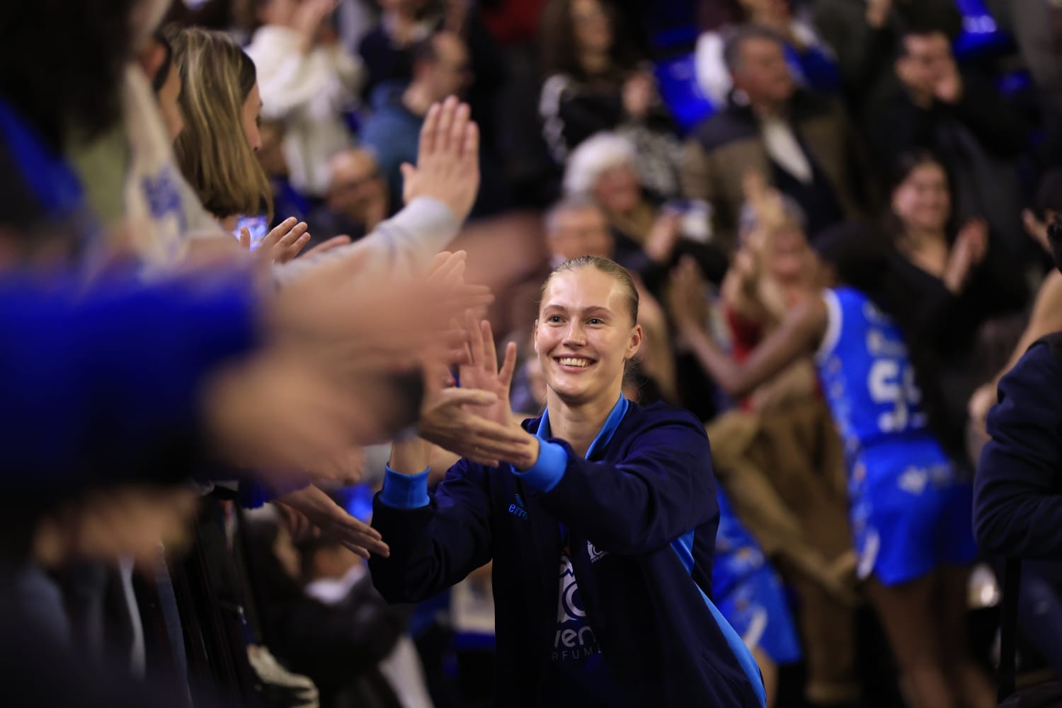 El partido entre Avenida y Valencia Basket, en imágenes