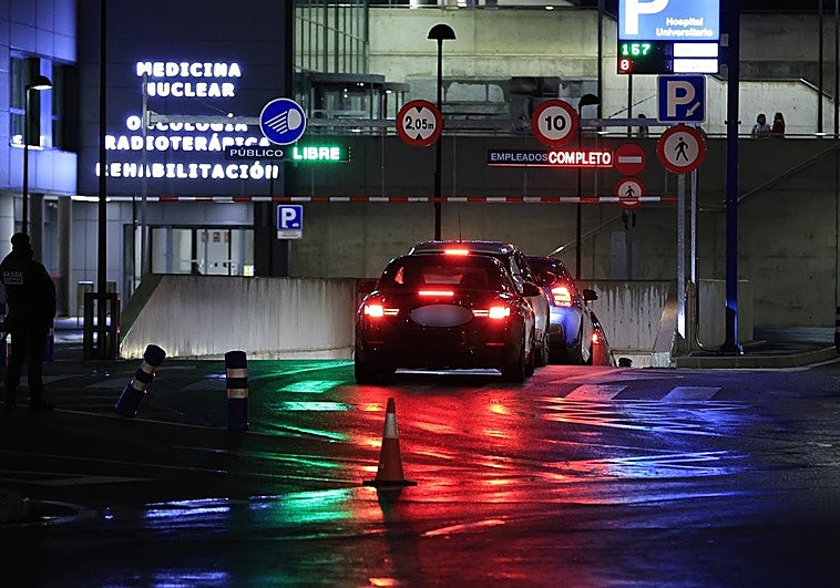 Continúan las protestas por la falta de aparcamiento en el Hospital de Salamanca
