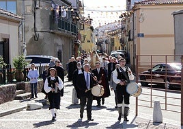 Fiestas de la Virgen del Rosario en El Maíllo.