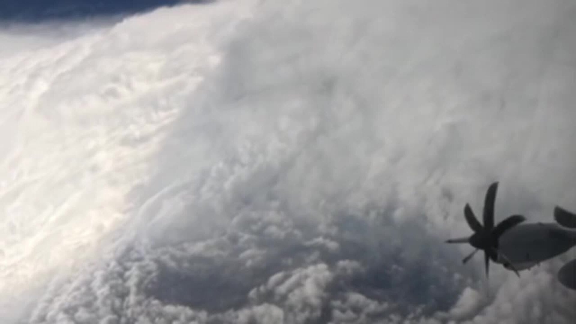 El huracán 'Melissa' deja ya 64 muertos a su paso por el Caribe