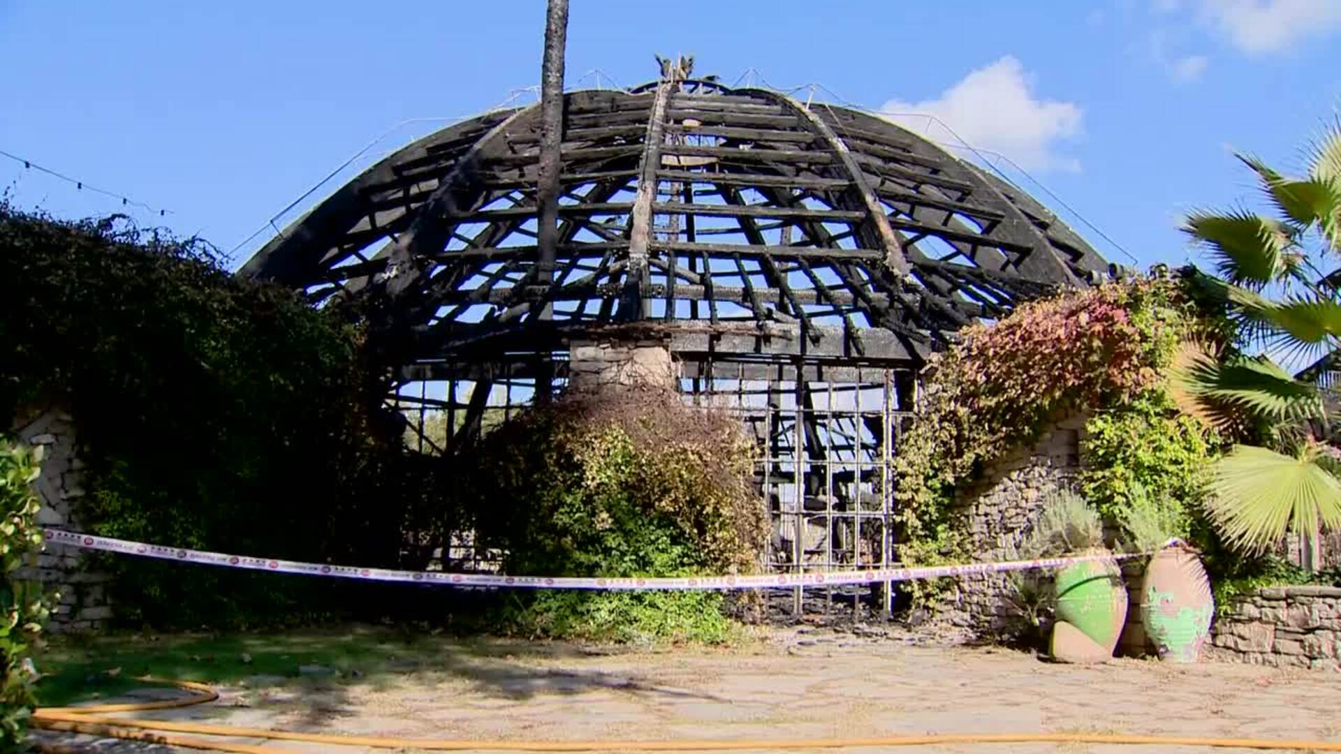 Quema la cúpula de madera del restaurante Mas Marroch de los hermanos Roca en Vilablareix