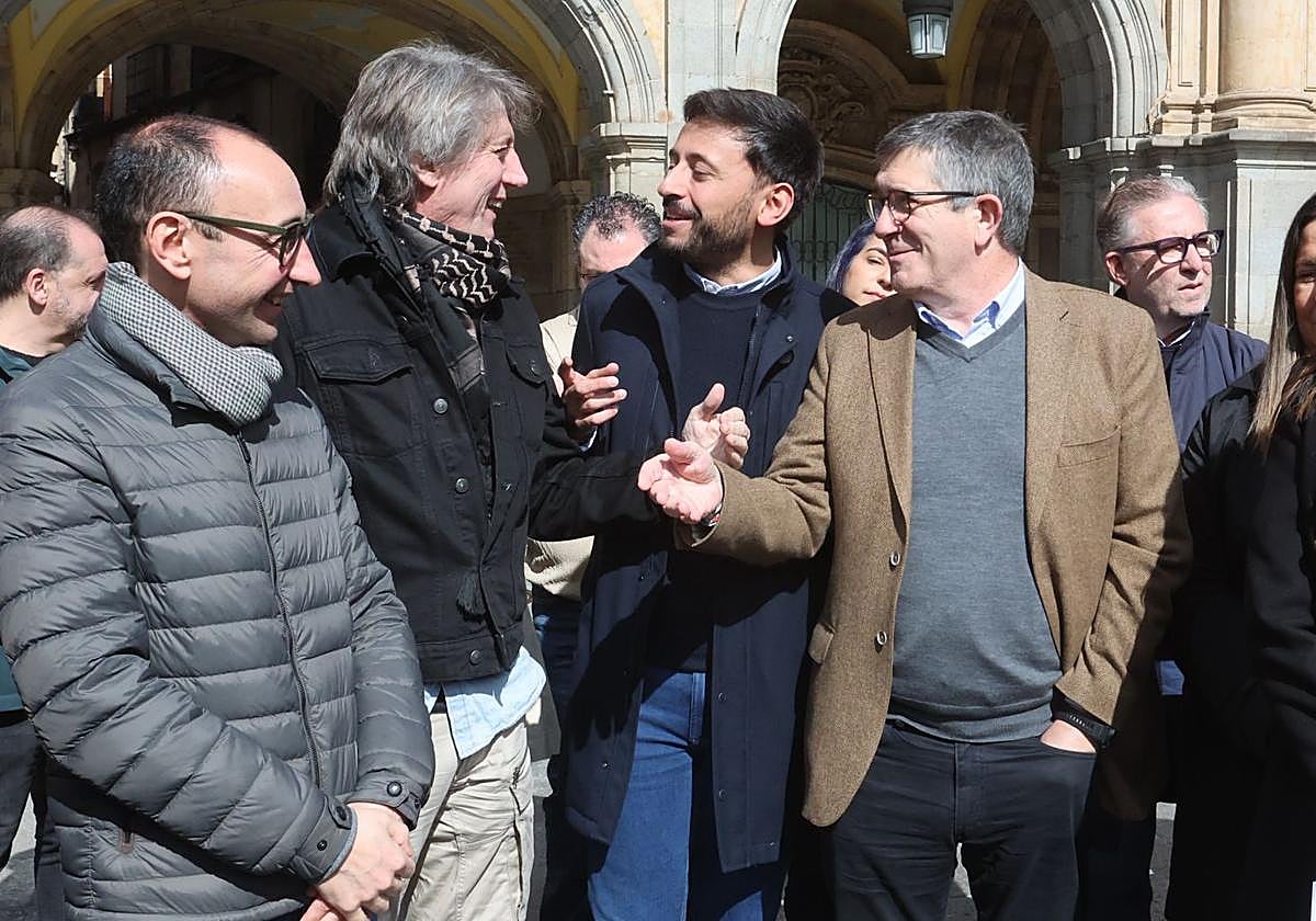 Patxi López, increpado en la Plaza Mayor de Salamanca: «Etarra, traidor,  fuera de aquí» | Salamancahoy