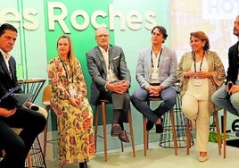 Experten debattieren in der Hotellerieschule Les Roches.