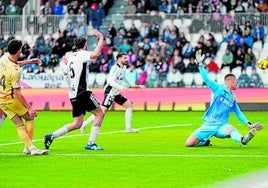 Julen Lobete hätte in dieser Szene das 1:0 erzielen können, ja vielleicht sogar müssen.