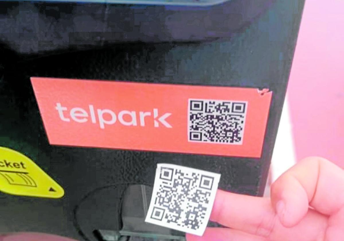 Warnung vor falschen QR-Codes an Parkscheinautomaten