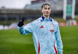 Spanienes Innenverteidiger Dean Huijsen.