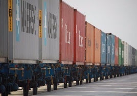 Container im Hafen von Algeciras.