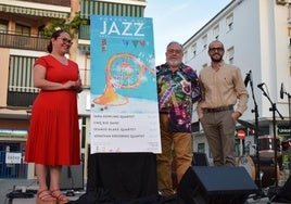 Das Programm wurde auf der Plaza San Sebastián von Alhaurín de la Torre präsentiert.